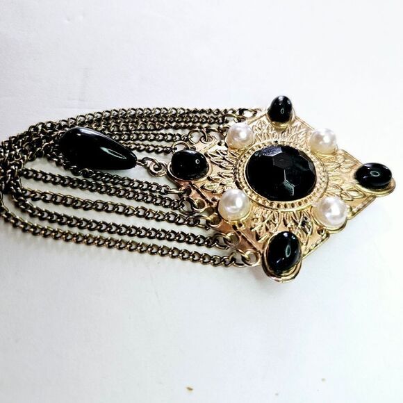 Vintage Victorian Revival Gold Tone Faux Onyx Cabochon Dangle Festoon Brooch Pin - Picture 4 of 9